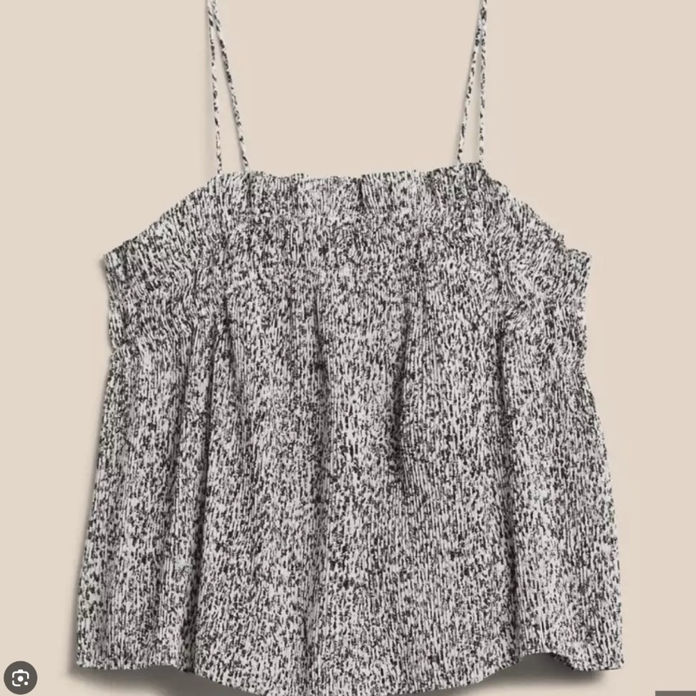 Banana Republic pleated camisole tank top, size Large